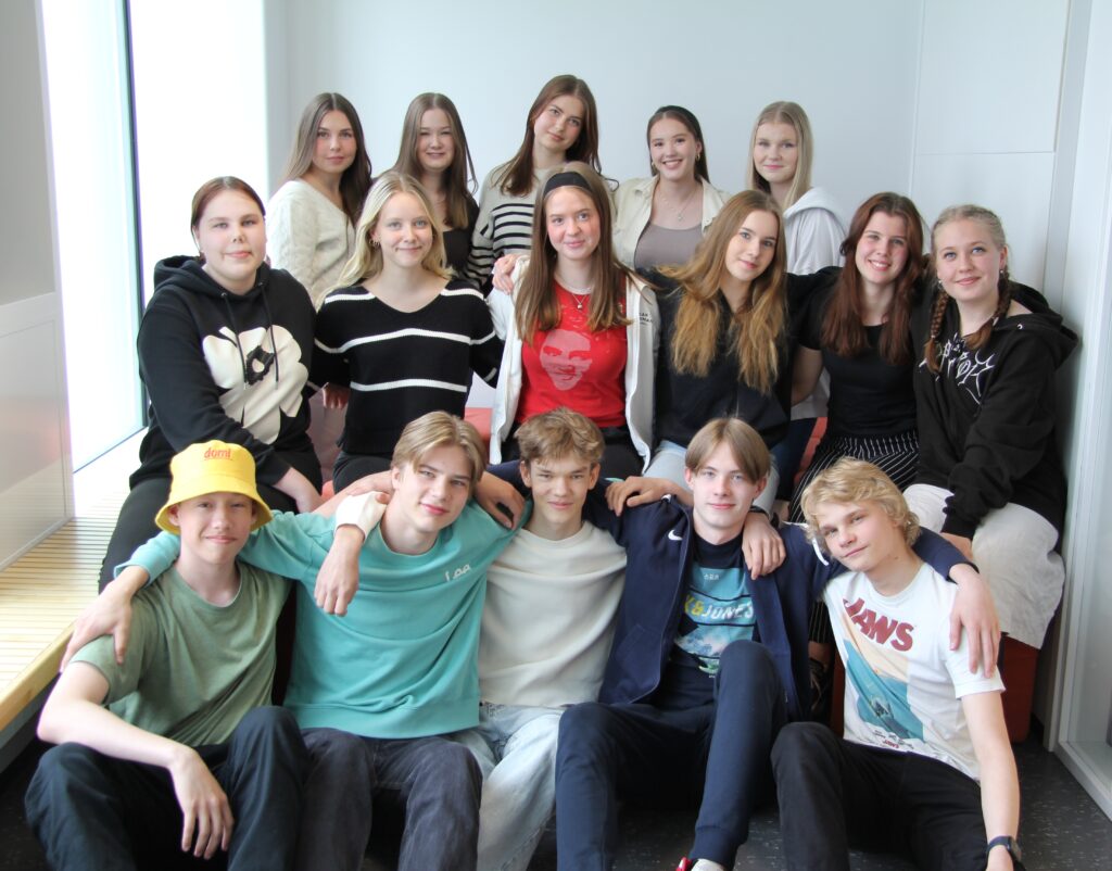 tutorit 23-24